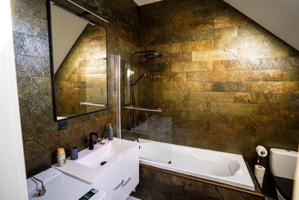 N & G Apartments Рышнов Экстерьер фото